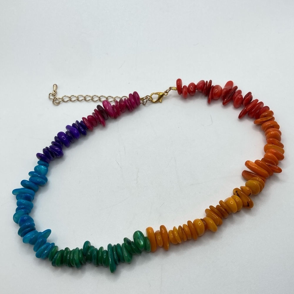 Vtg Dyed MOP Mother Of Pearl Colourful Multi Colour Rainbow Necklace 15” + 3”